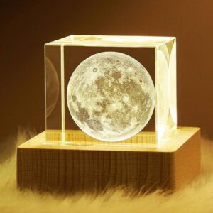 مکعب شیشه ای طرح کره ماه